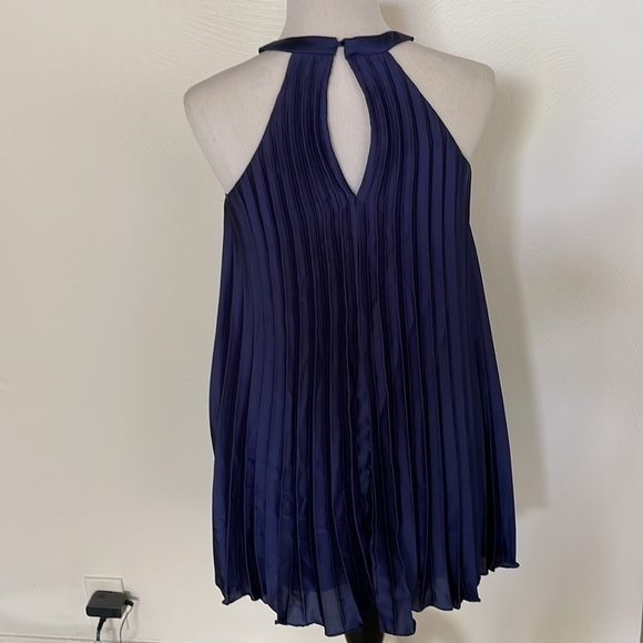 Lulu's Dance it out navy blue pleated dress - Picture 7 of 8